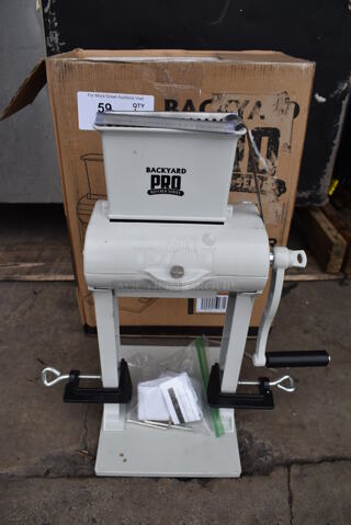 BRAND NEW IN BOX! Backyard Pro MT-31 Butcher Series 31-Blade Manual Meat Tenderizer. 17x11x18