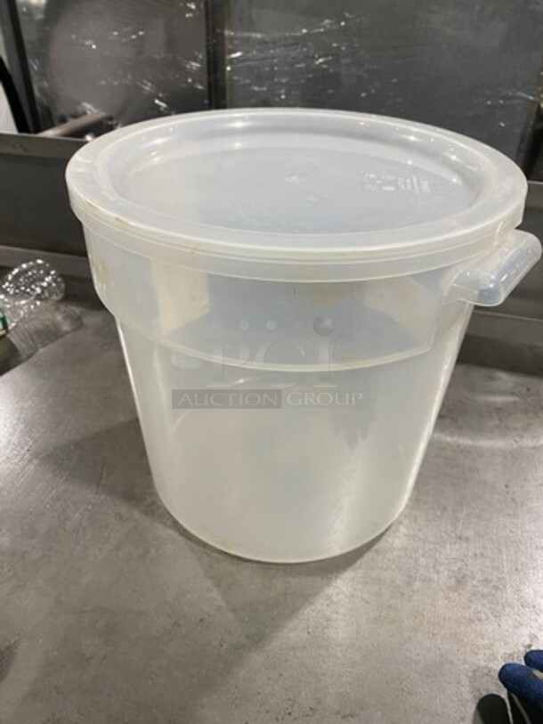 Cambro Round Food Storage Container! - Image 3 of 6