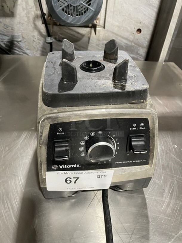 Vitamix Commercial Countertop Blender Base! Professional Series 750!  - Image 1 of 7