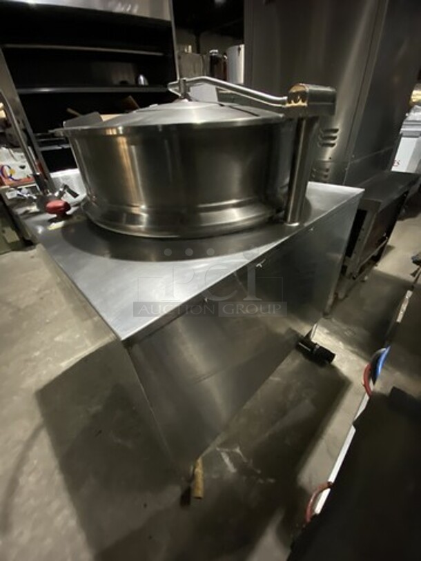 Nice! Late Model  Cleveland Tilted Soup Kettle! All Stainless Steel! Model KDM-40T Serial KDM40TP! On Legs!  - Image 4 of 10