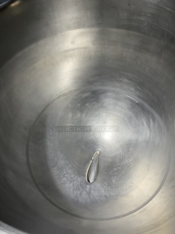 Nice! Late Model  Cleveland Tilted Soup Kettle! All Stainless Steel! Model KDM-40T Serial KDM40TP! On Legs!  - Image 6 of 10
