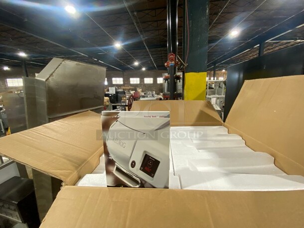 IN THE BOX! Keurig Commercial Countertop Coffee Maker Machine! Model: Z6000 - Image 3 of 3