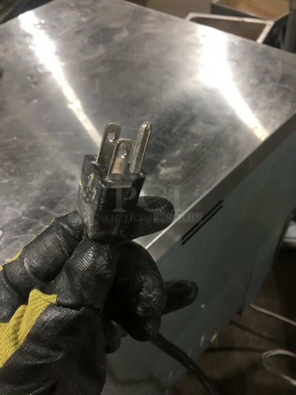 LATE MODEL! 2018 Hoshizaki Commercial Undercounter Ice Maker Machine! On Legs! WORKING WHEN REMOVED! Model: KM115BAJ SN: H00138E 115V 60HZ 1 Phase - Image 7 of 10