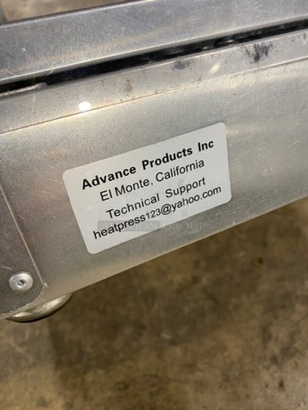 Advance Products Commercial Countertop Electric Powered Heated Food Display Case! Glass All Around! With Rear Access! Stainless Steel Body! - Image 8 of 8