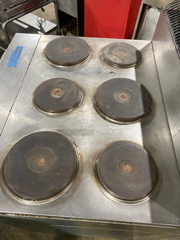 Garland Electric Powered 6 Burner Range! With Full Size Oven Underneath! With Back Splash! All Stainless Steel Body! On Casters! Model: SS686 SN: 0311RF0023 - Image 5 of 11