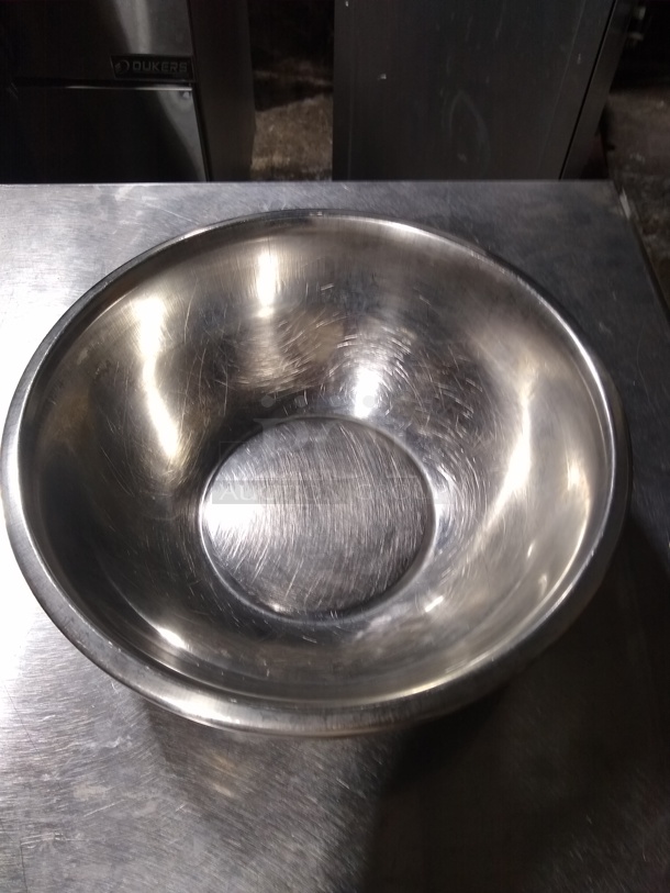 Choice 11 Inch Mixing Bowl  - Image 1 of 3