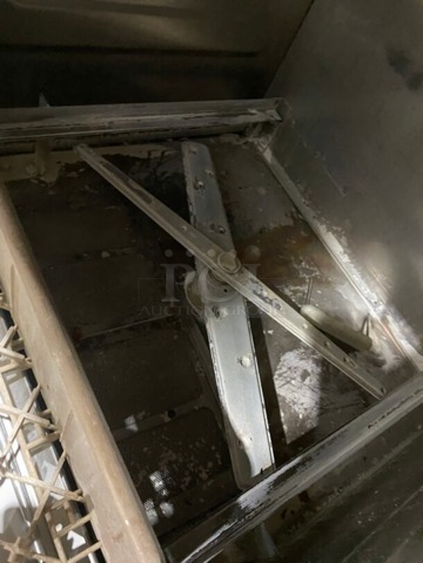 Hobart Commercial Undercounter Heavy Duty Dishwasher! With Poly Dish Rack! All Stainless Steel! Model: LXIH SN: 231066373 120/208-240V 60HZ 1 Phase - Image 6 of 9