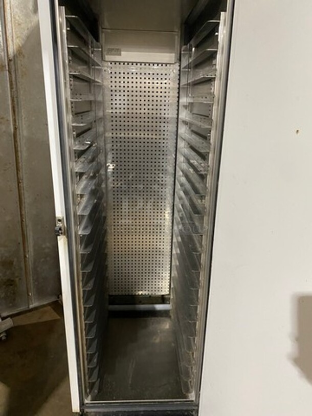 Panimatic Commercial Single Door Pan Retarder/Proofer! With Built In Pan Rack! On Casters! Model: P1US20 SN: 51322 220V 60HZ 1 Phase - Image 4 of 7