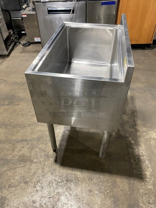 Commercial Undercounter Ice Bin! With Back Splash! Solid Stainless Steel! On Legs! - Image 3 of 7
