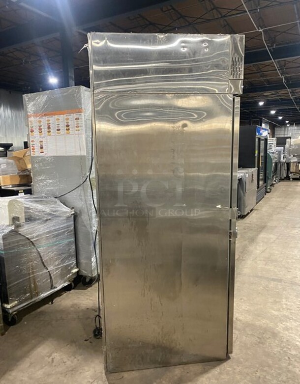 Hobart Commercial Single Door Warmer Proofer! All Stainless Steel! MODEL QE1 SN:321077613 120V 1PH  - Image 3 of 9