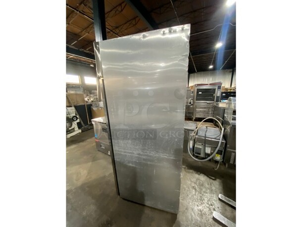 True TG1R-1S  All Stainless Steel Commercial Single Door Reach In Cooler! With Poly Coated Racks on Commercial Casters! 115 Volts, 1 Phase! - Image 3 of 10
