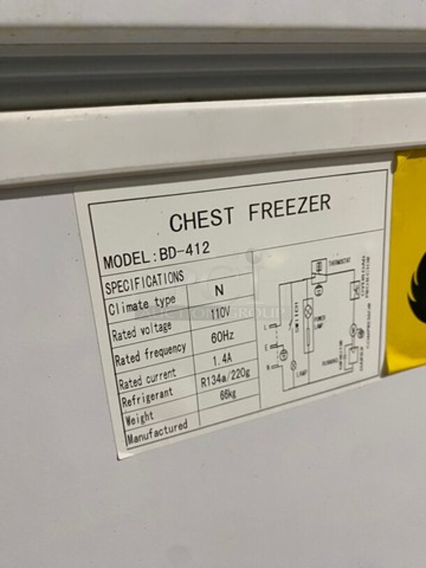 Omcan Commercial Reach Down Chest Freezer/ Cooler! With Hinged Top Lid! Model: BD412 110V - Image 7 of 8