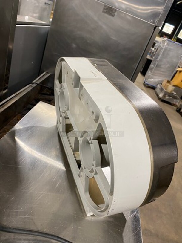 Twinsavr Wall Mount Poly Toilet Paper Dispenser! - Image 3 of 3