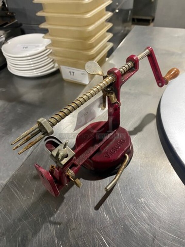 Victorio Countertop Apple Peeler! - Image 2 of 3