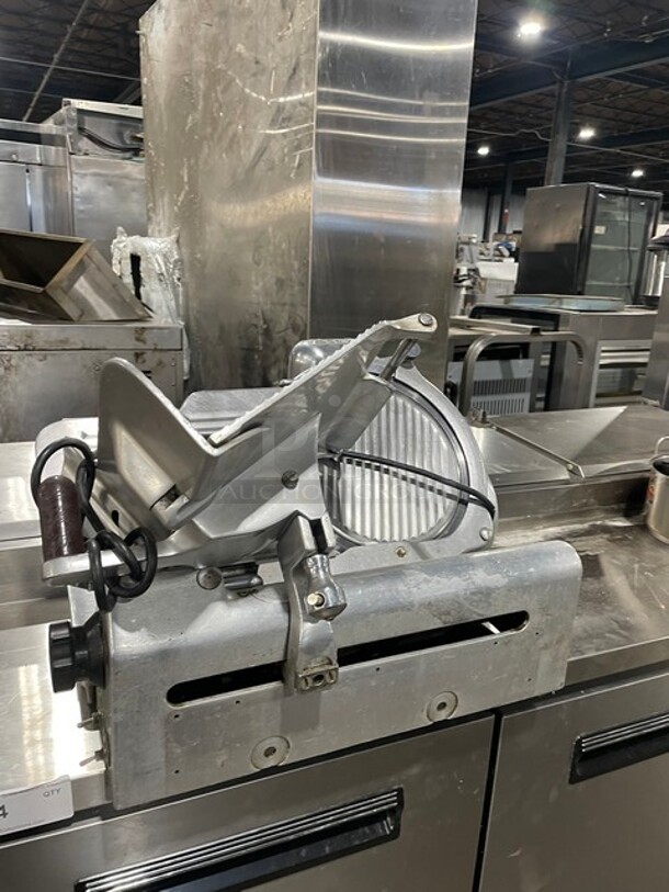 Globe Commercial Heavy Duty Countertop Deli Meat Slicer! Model 500! 115V 1 Phase!  - Image 2 of 8