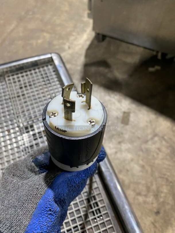 Nuova Simonelli Commercial Countertop 2 Group Espresso Machine! All Stainless Steel! On Legs! Model: AURELIADIGIT SN: 264289 208/240V - Image 11 of 12