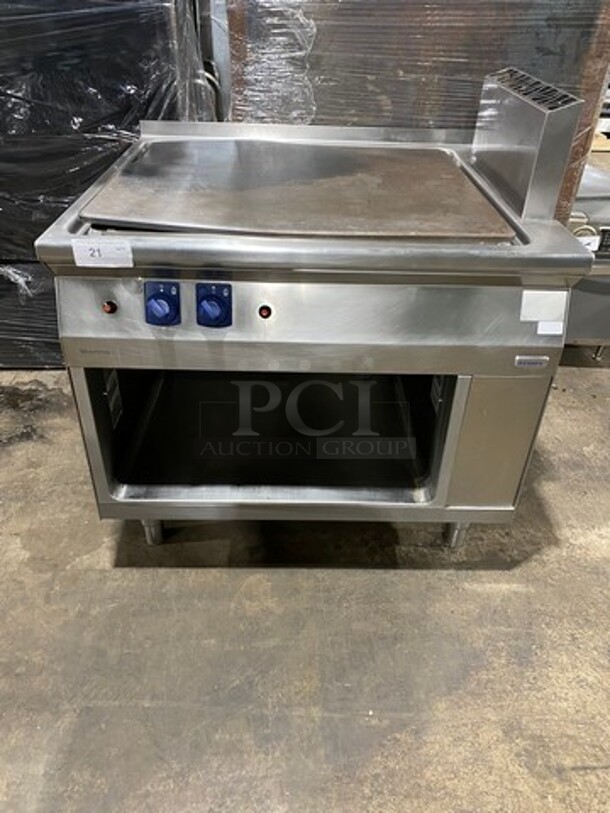 Electrolux Natural Gas Powered All Stainless Steel Plancha Flat Grill! ERMA Edition! Built On Stainless Steel Stand! On Legs!