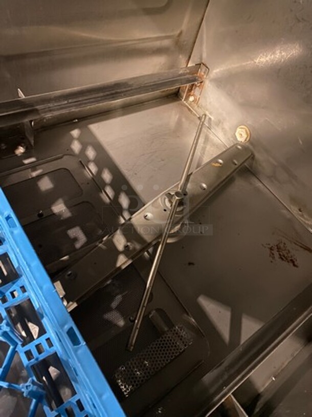 Hobart All Stainless Steel Under Counter Commercial Dishwasher! Model: LXIC SN: 231136614 120V 60HZ 1 Phase - Image 6 of 9