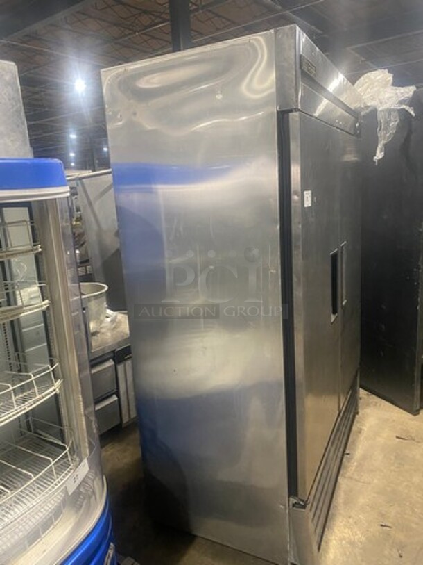 True Commercial 2 Door Reach In Freezer! All Stainless Steel! Model: T49F SN: 7701405 115V 60HZ 1 Phase - Image 4 of 9