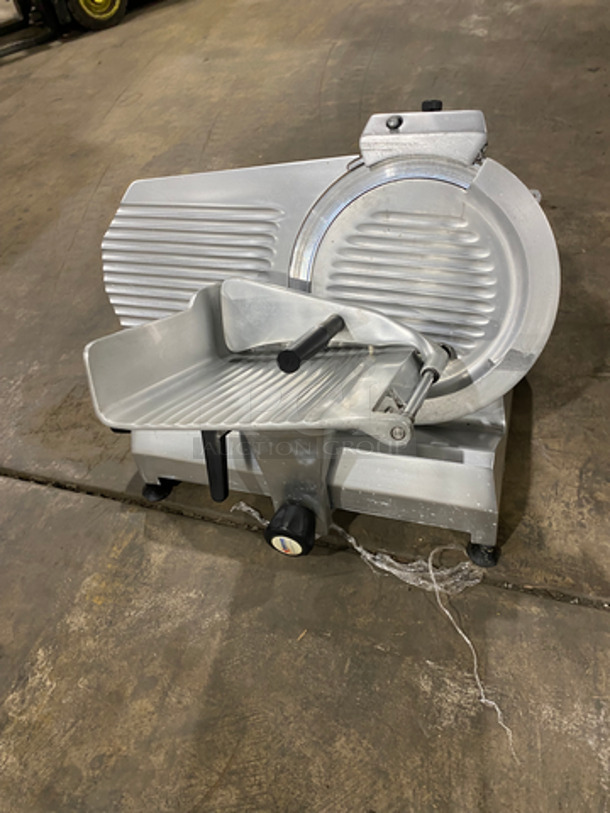 Omcan Commercial Countertop Meat/Deli Slicer! All Stainless Steel! Model: 330F SN: 0004755 115V 60HZ 1 Phase - Image 3 of 9
