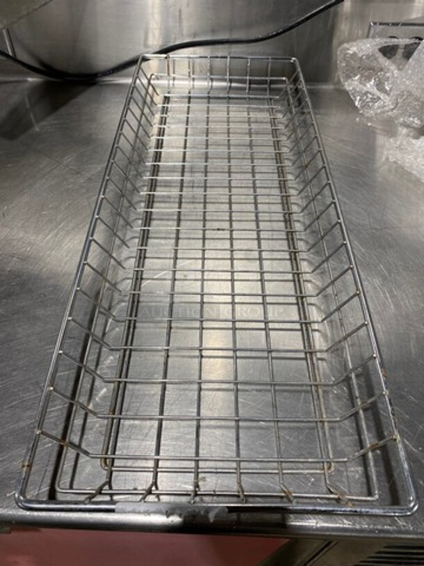 ALL ONE MONEY! Metal Wire Bakery Bagel/ Donut Baskets! - Image 2 of 4