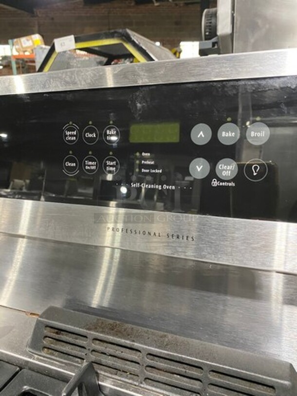 Frigidaire 5 Burner Stove! With Oven Underneath! Metal Oven Racks! All Stainless Steel! - Image 8 of 12