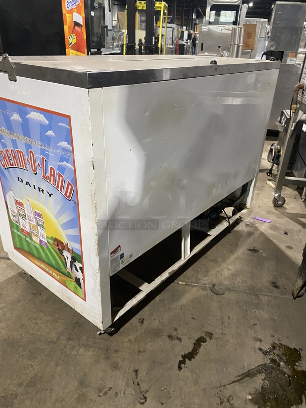 Nice! Powers Refrigerated Cream O Land Milk Cooler! On Casters! MODEL:780 SN: A050029 115V 1 PH!
 - Image 3 of 6