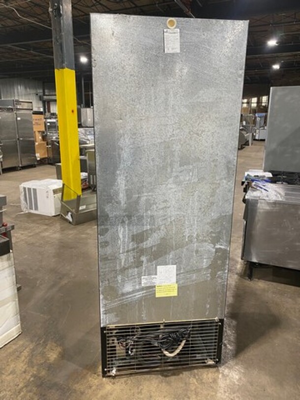 Imbera Commercial Single Door Reach In Cooler Merchandiser! With View Through Door! Model: G319CO2 SN: 111161010359 115V 60HZ 1 Phase - Image 2 of 8