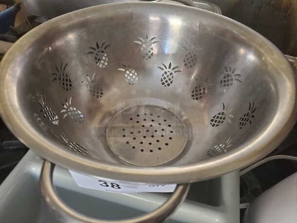 Stainless Steel Colander  - Image 5 of 5