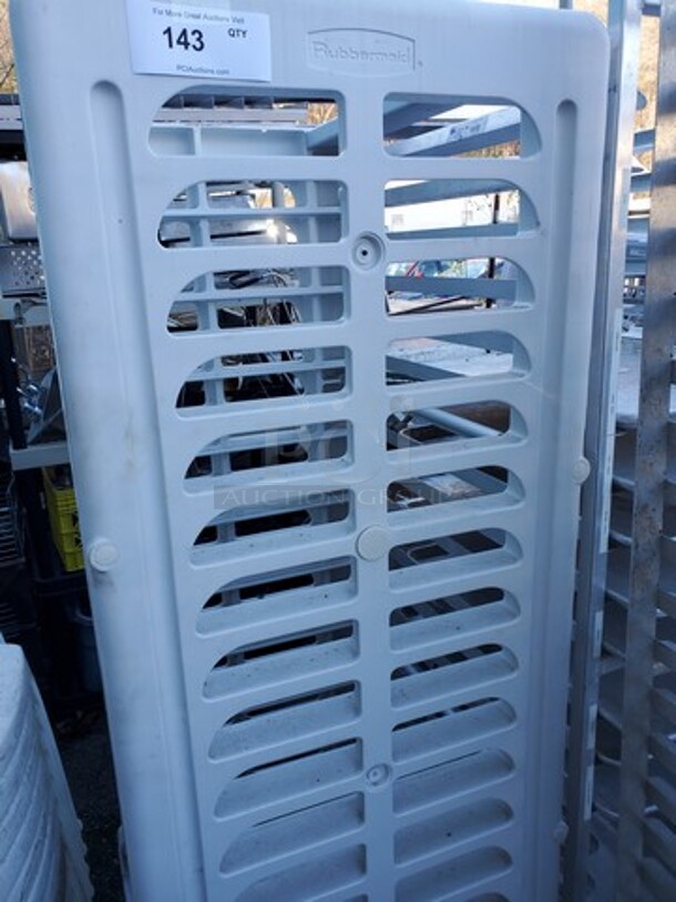 Rubbermaid cooling rack  - Image 2 of 8