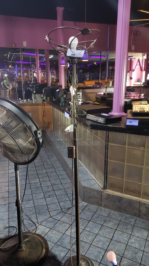 1 Lamp (Location 2) - Image 1 of 1