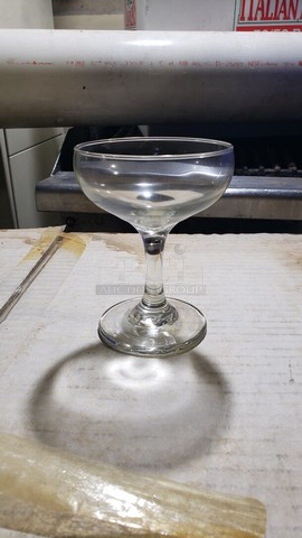 Lot of 35 Glasses - Image 1 of 1