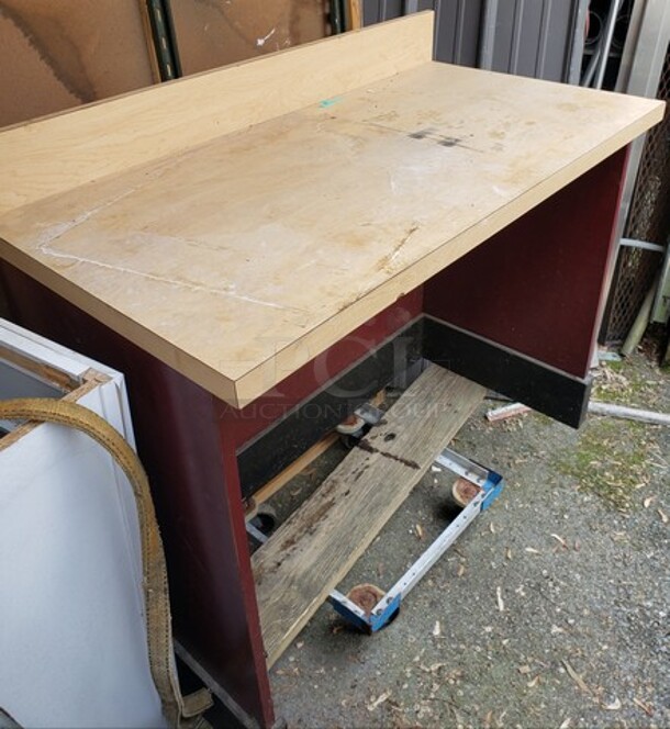 Wooden Counter! - Image 1 of 3