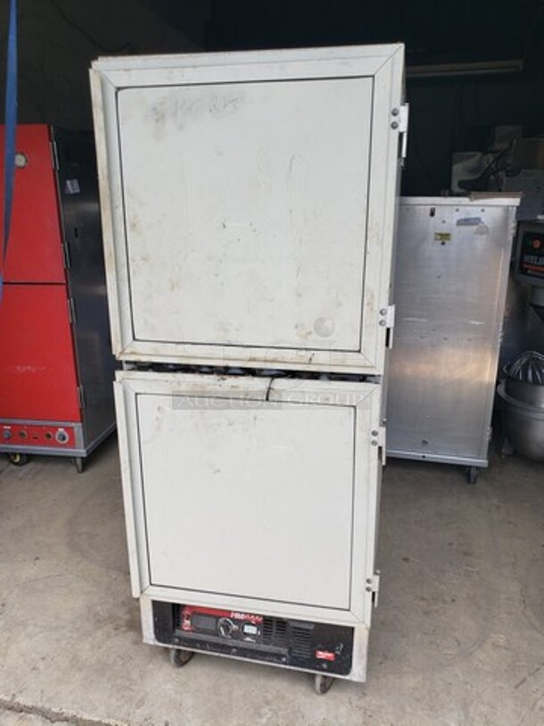 Metro C199-HM2000 Heating Cabinet Food Warmer!

120 V
60 Hz
1900 W - Image 1 of 6