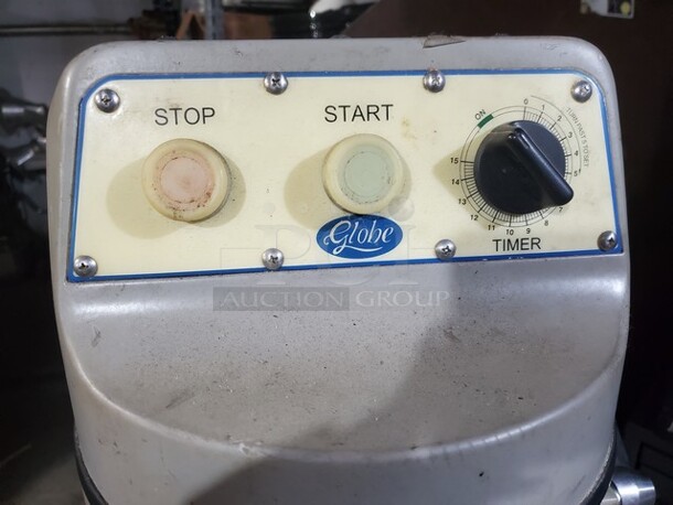 Pre-Owned Globe SP40 40Qt Floor Mixer W/ Guard & Accessories' includes; Bowl, Spiral Dough hook, flat beater, Wire whip, 208V/3Ph  - Image 3 of 5