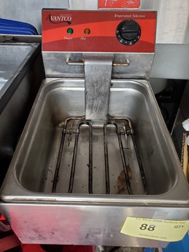 Avantco F100 Electric Countertop Fryer - 120V, 1750W - Image 1 of 6