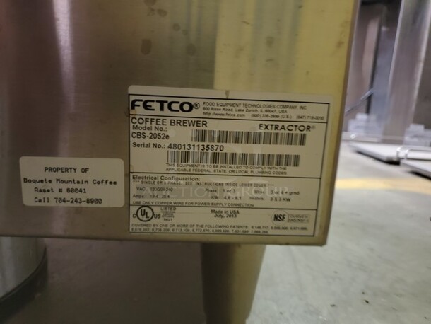 Fetco Extractor Series Twin CBS-2052e Coffee Brewer - Image 4 of 6