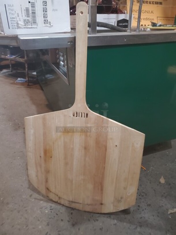 20" x 23" Wooden Pizza Peel with 14" Handle - Image 1 of 4