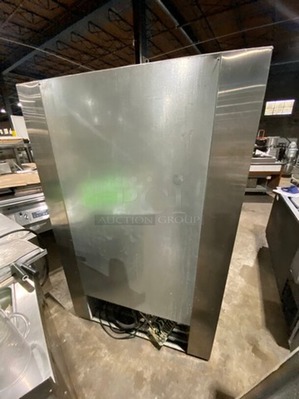 2007 Leader Commercial 2 Door Reach In Cooler Merchandiser! With View Through Doors! With Poly Coated Racks! All Stainless Steel! Model: LS48SSC SN: PQ033403 115V 60HZ 1 Phase - Image 4 of 8