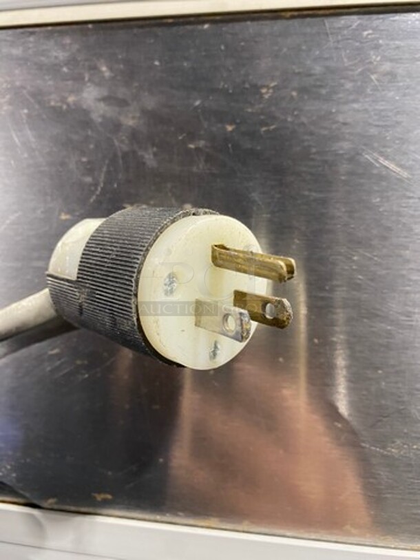 Beverage Air Single Side Access Milk Cooler! Stainless Steel! On Casters! Model: SMF49 SN: 8206920 115V 60HZ 1 Phase - Image 8 of 8