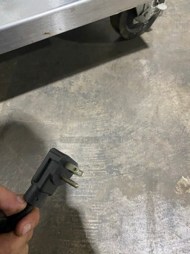 Amana Commercial Countertop Microwave Oven! Model: RCS10D SN: 11759468EL 120V - Image 6 of 6