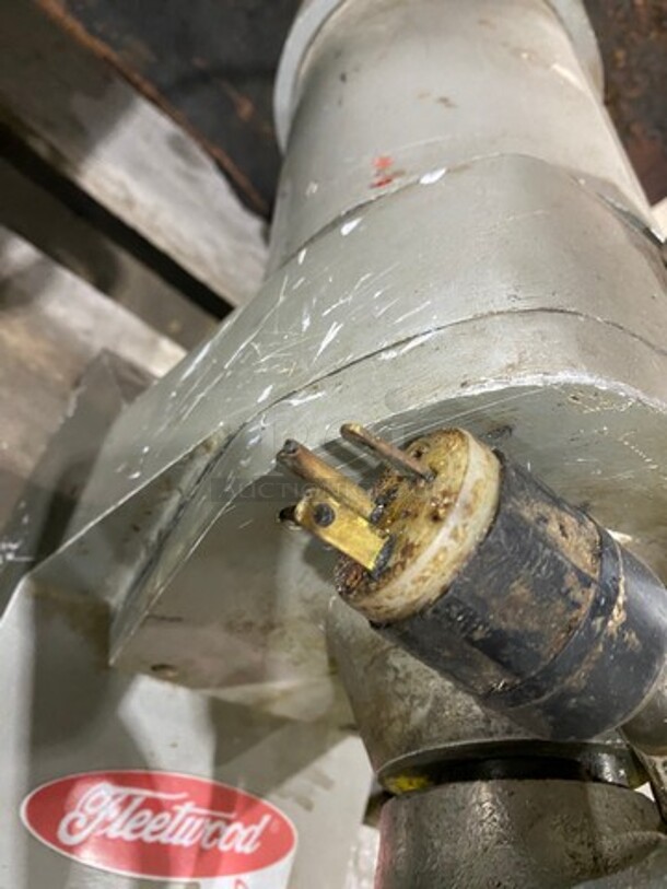 Fleetwood Commercial Countertop Meat Grinder! All Stainless Steel! Model: PSA25HD 115V - Image 8 of 8