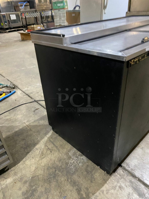 True Commercial Under The Counter Beer Bottle Cooler! With 2 Stainless Steel Sliding Top Doors! Model: TD5018 SN: 6734561 115V 60HZ 1 Phase - Image 2 of 9
