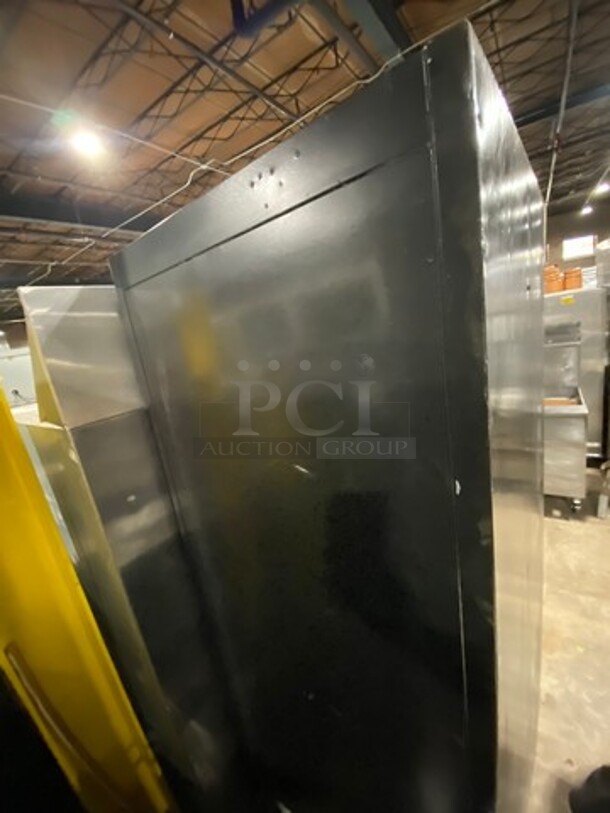 Single Door Refrigerated Reach In Cooler Merchandiser! With View Through Door! With Poly Coated Racks! - Image 4 of 8