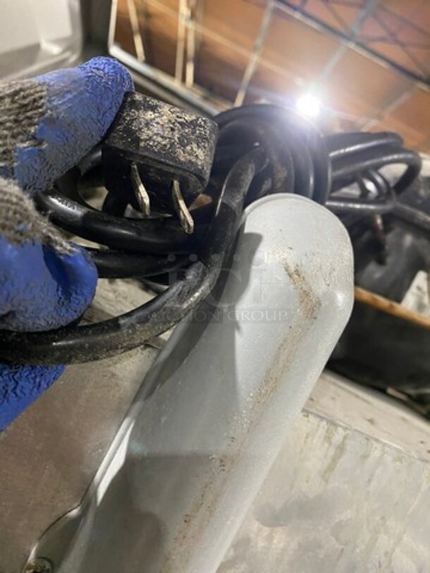 2017 Atosa Commercial Single Door Reach-In Cooler! With Poly Coated Racks! Solid Stainless Steel! On Casters! Model: MBF8001 SN: MBF8001150521C4046 115V 60HZ 1 Phase - Image 9 of 9