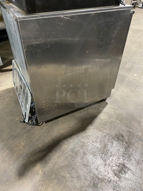 Beverage Air Commercial Single Door Undercounter Cooler! With Poly Coated Racks! Stainless Steel! On Casters! Model: UCR27A23ST SN: 11809067 115V 60HZ 1 Phase - Image 4 of 7