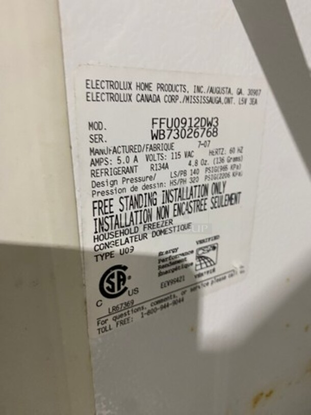 Frigidaire Single Door Freezer! With Poly Racks And Shelves! Model: FFU0912DW3 SN: WB73026768 115V - Image 8 of 9