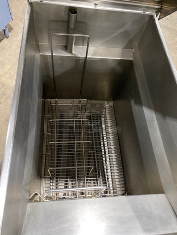 NICE! Pitco Electric Powered Commercial Pasta Cooker/ Rethermalizer! With Backsplash! All Stainless Steel! On Casters! Model: SRTE SN: E16KD086094 208V 60HZ 1 Phase - Image 5 of 9