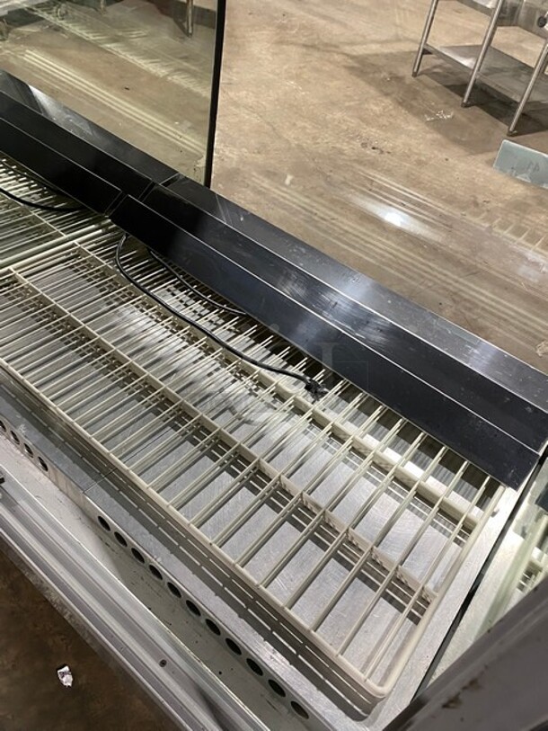 Marc Commercial Combination Dry/Refrigerated Bakery Display Case Merchandiser! With Curved Front Glass! With Sliding Rear Access Doors! Model: SPL77 120V - Image 5 of 8