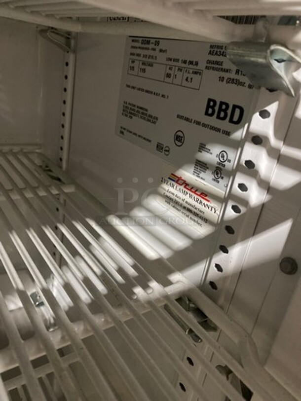 True Commercial Countertop/ Undercounter 2 Door Cooler Merchandiser! With View Through Doors! Poly Coated Racks! Model: GDM09 115V 60HZ 1 Phase - Image 2 of 5